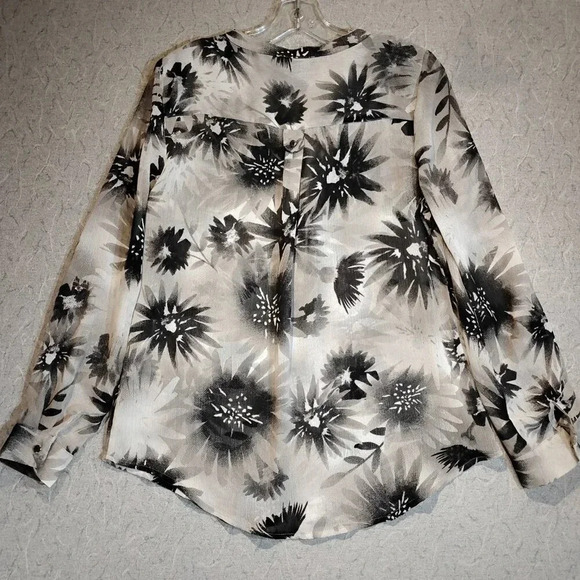 Classic Editions Black & White  Sheer Long Sleeve Lightweight Blouse Size Medium - Picture 7 of 9